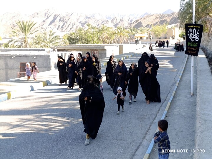 تصاویر/ آیین تشیع پیکر مطهر شهید گمنام در روستا درجادون