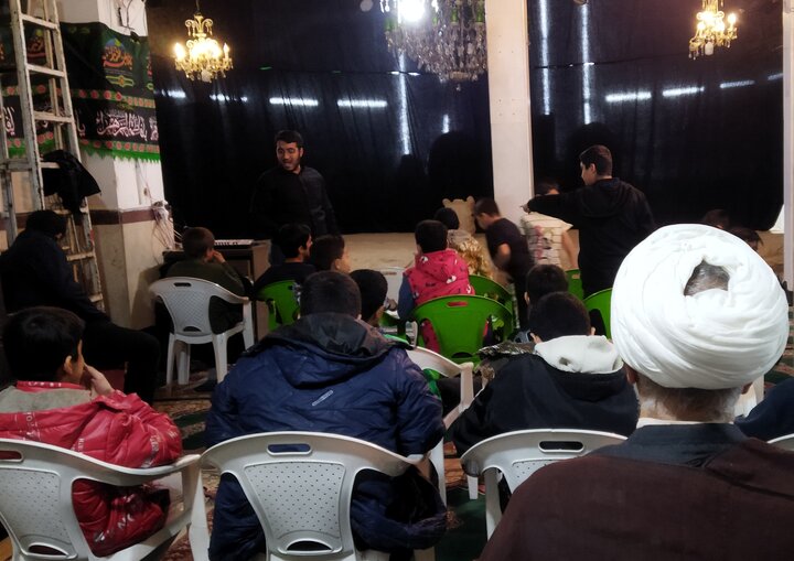 تصاویر/ اجرای نمایش «فاطمه(س)؛ اولین سرباز ولایت» در مسجد جامع حضرت ابوالفضل(ع)