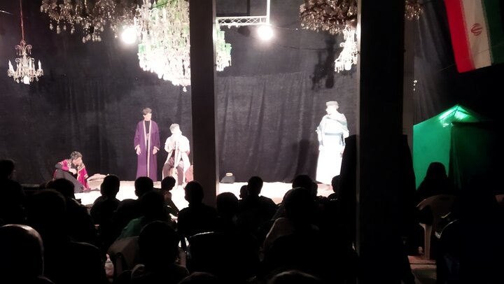 تصاویر/ اجرای نمایش «فاطمه(س)؛ اولین سرباز ولایت» در مسجد جامع حضرت ابوالفضل(ع)