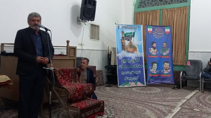 تصاویر/شب شعر با حضور مداحان و شعرای آیینی شهرستان کاشان و آران و بیدگل