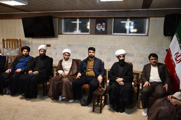 تصاویر/ دیدار امام جمعه شهرستان خوی با اعضای گروه جهادی احرار الحسین (ع)