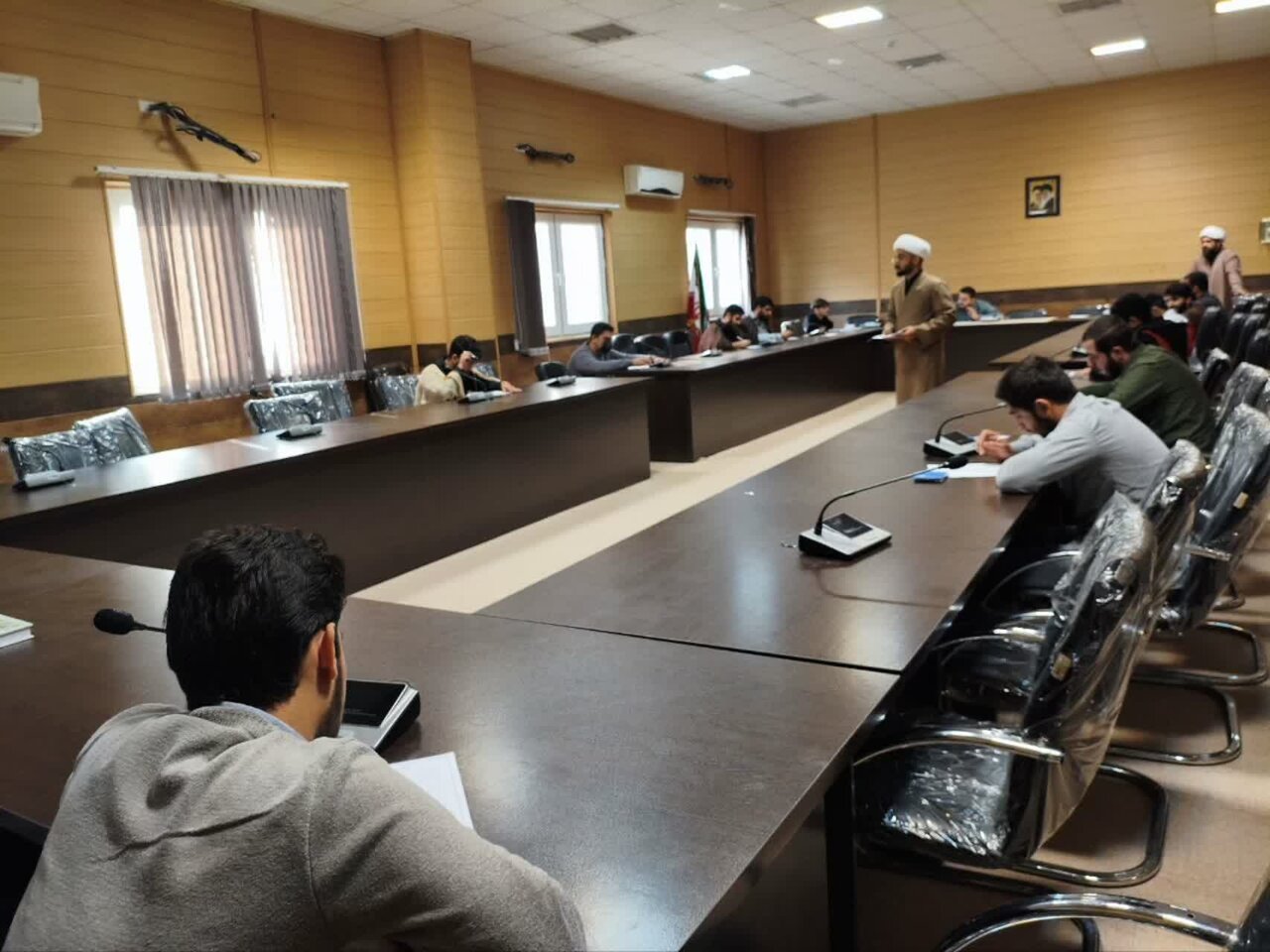 مسابقه کتاب‌خوانی "سه دقیقه در قیامت" در مدرسه امیرالمومنین(ع) رشت برگزار شد