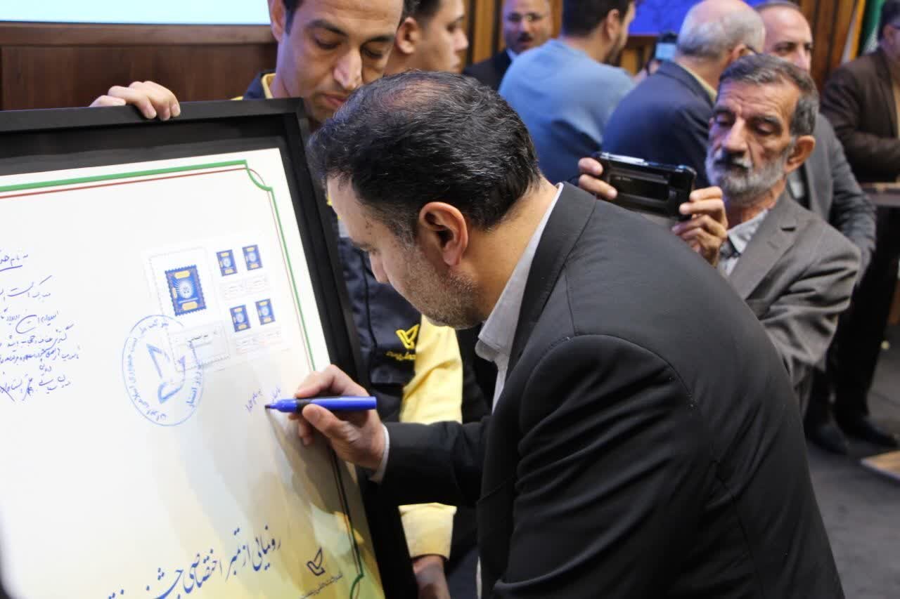 رونمایی چندین طرح و برنامه در حوزه فرهنگ و توسعه دانشگاهی در کاشان+عکس