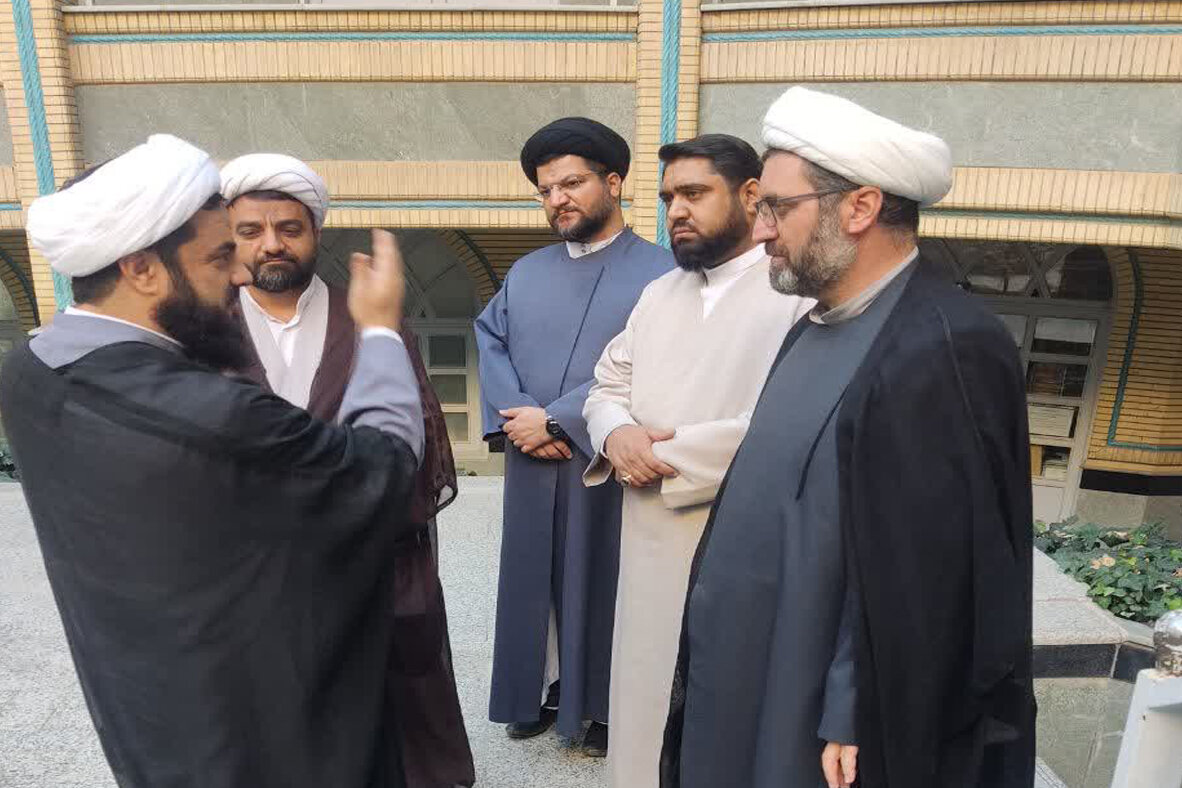 بازدید مدیر مرکز مدیریت مدارس علمیه خراسان رضوی از مدرسه علمیه حاج شیخ کاشمر