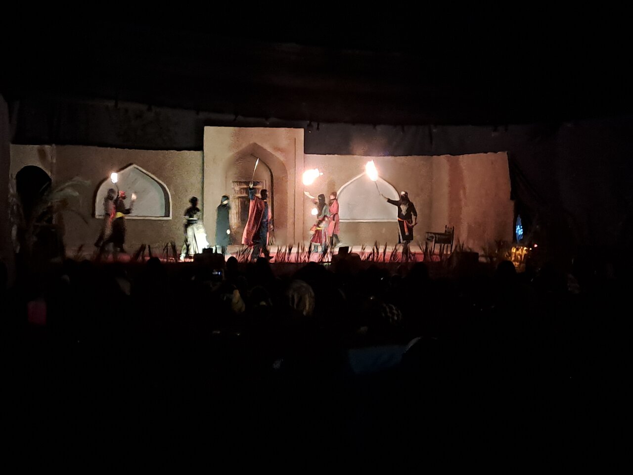 سوگواره نمایشی نشان از آن بی‌نشان