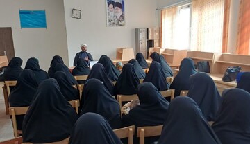 مطالعه بهترین غذای روح است