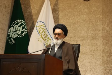 ادارات دولتی نماد رفتار صحیح باشند