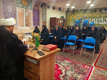 برگزاری نشست پژوهشی در مدرسه ریحانه الرسول نورآباد