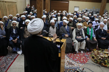 شأن طلبه در فروتنی و خشیت الهی معنا پیدا می‌کند