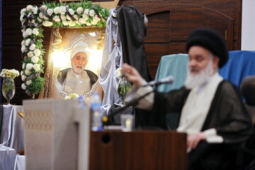 تصاویر/ مراسم شانزدهمین بزرگداشت سالگرد ارتحال آیت‌الله قاضی خرم‌آبادی