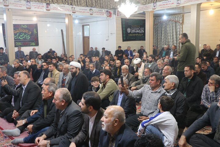 تصاویر/ دوازدهمین یادواره شهدای روستای پر شهرستان ارومیه