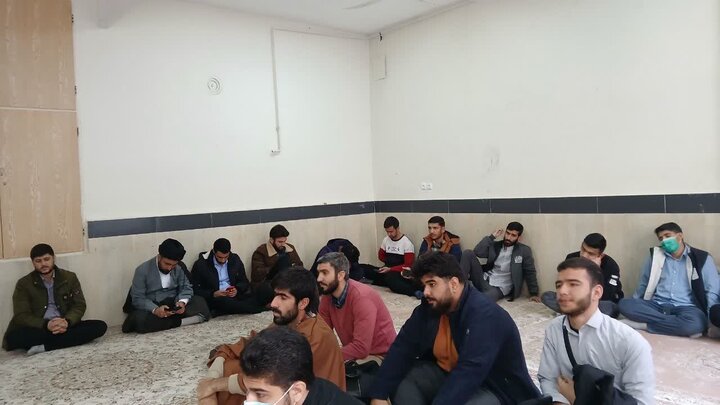 تصاویر/نشست تبیین آیین نامه های پژوهشی در مدرسه باقرالعلوم(ع) کوهدشت