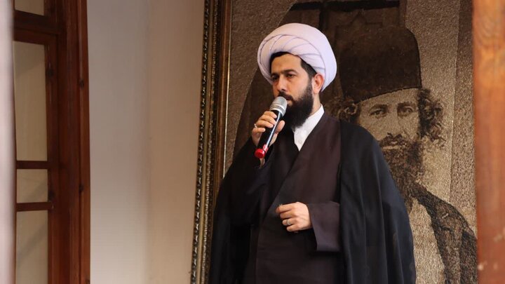 حضور طلاب مدرسه‌ی امیرالمؤمنین‌(ع) رشت به مناسبت صد و چهارمین سالگرد شهادت روحانی مبارز نهضت جنگل