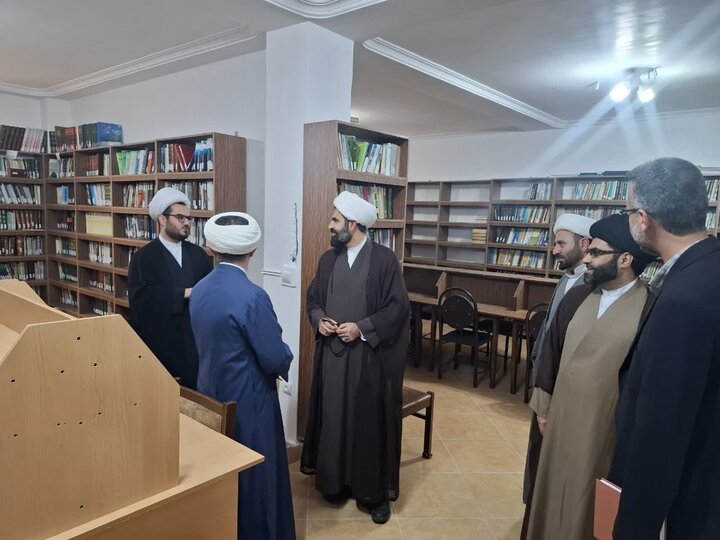 افتتاح کتابخانه مشترک مدرسه علمیه سفیران هدایت و مدرسه علمیه امام جعفر صادق(ع) تالش