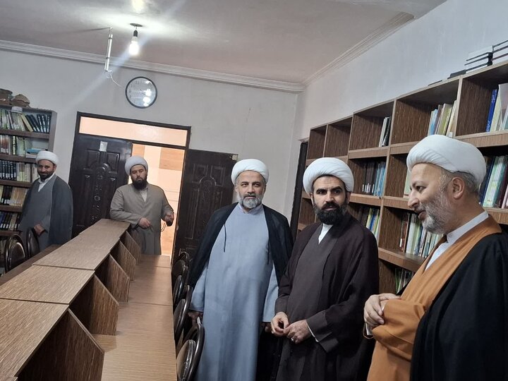 افتتاح کتابخانه مشترک مدرسه علمیه سفیران هدایت و مدرسه علمیه امام جعفر صادق(ع) تالش