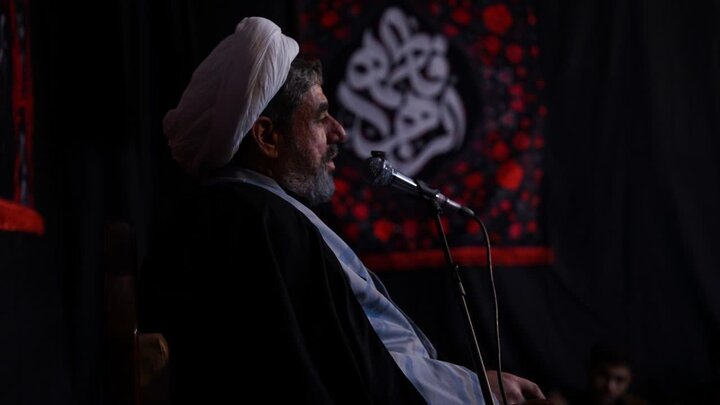 سخنرانی حجت‌الاسلام حنیف نصرالهی در جمع طلاب مدرسه علمیه امام حسن مجتبی(ع).