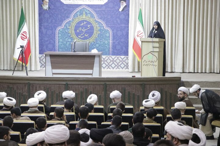 تصاویر/ همایش جهاد تبیین طلاب و روحانیون ارومیه