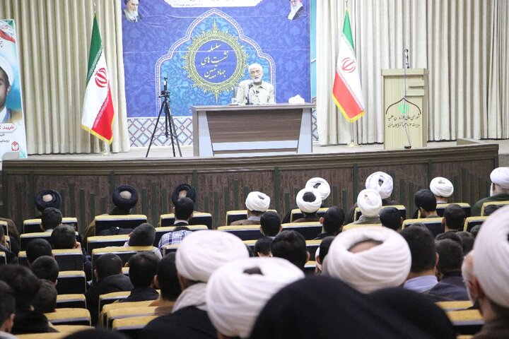 تصاویر/ همایش جهاد تبیین طلاب و روحانیون ارومیه