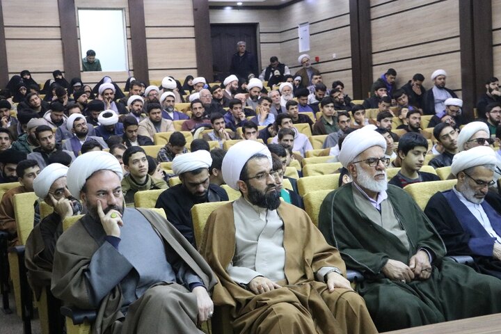 تصاویر/ همایش جهاد تبیین طلاب و روحانیون ارومیه