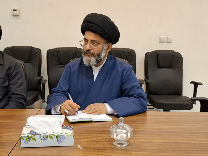 تصاویر/جلسه اداری با حضور مدیر و معاونان حوزه علمیه استان گیلان به منظور بررسی عملکرد برگزار شد.