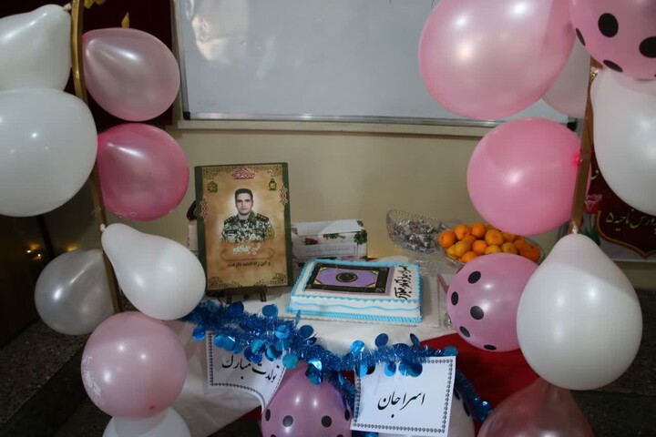 تصاویر / جشن تولد فرزند شهید اقتدار پدافندهوایی ارتش شمالغرب کشور