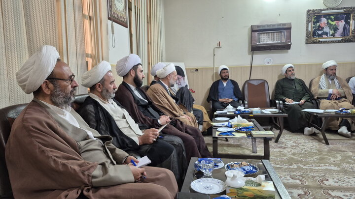 تصاویر/ نشست مدیران مدارس علمیه منطقه کاشان