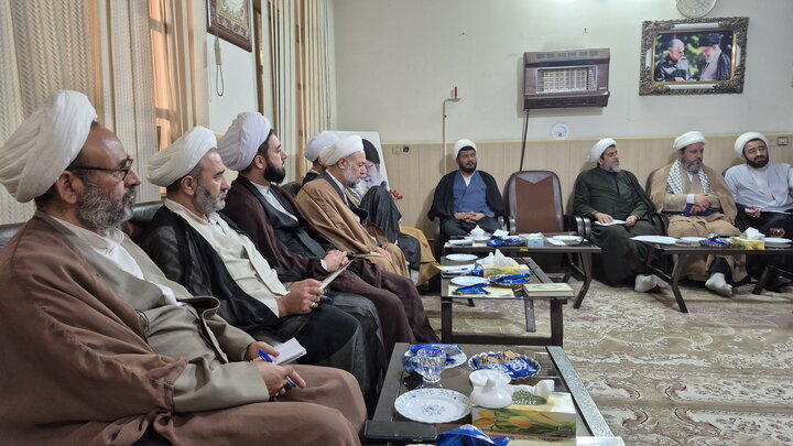 تصاویر/ نشست مدیران مدارس علمیه منطقه کاشان