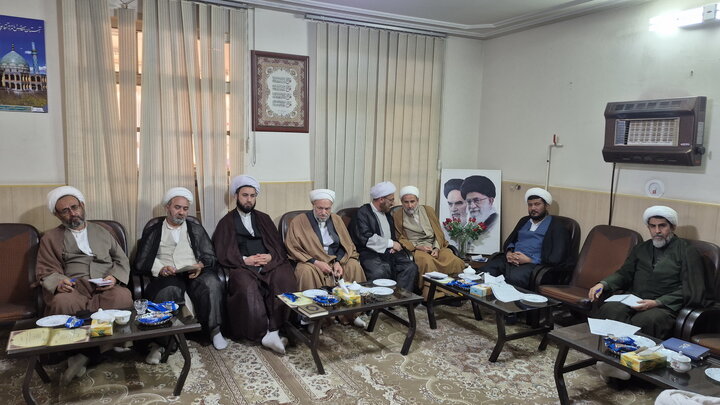 تصاویر/ نشست مدیران مدارس علمیه منطقه کاشان