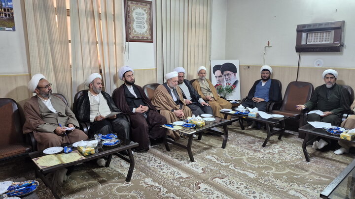 تصاویر/ نشست مدیران مدارس علمیه منطقه کاشان