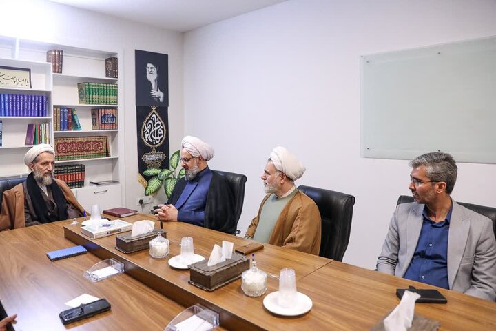 تصاویر / دیدار سرپرست ستاد امر به معروف و نهی از منکر  کشور با نماینده ولی فقیه در  استان قز وین