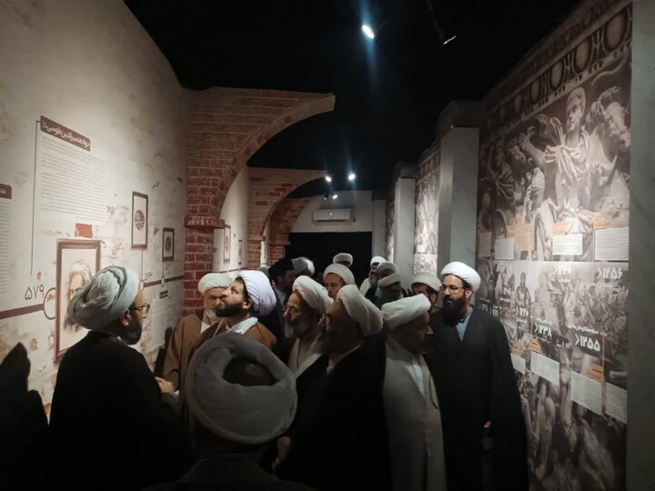 بازدید ائمه جمعه استان همدان از نمایشگاه «جامعه‌پرداز» قم
