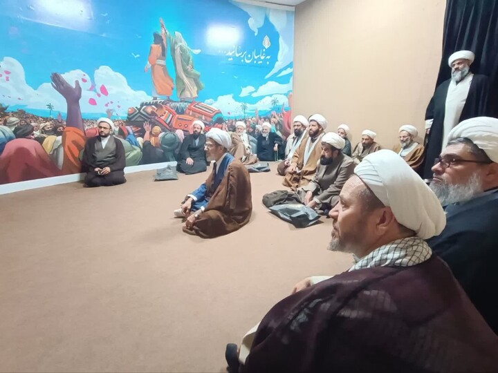 بازدید ائمه جمعه استان همدان از نمایشگاه «جامعه‌پرداز» قم