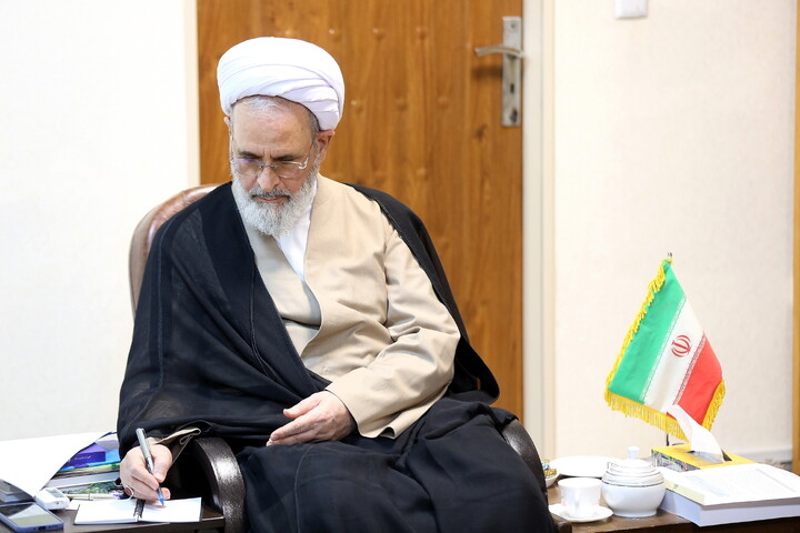 تصاویر / دیدار اعضای برگزاری همایش ملی بزرگداشت آیت‌الله یزدی با آیت الله اعرافی