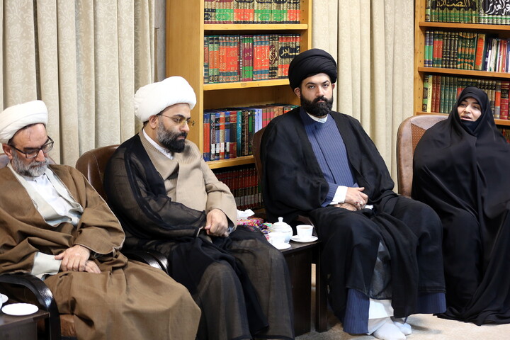 تصاویر / دیدار اعضای برگزاری همایش ملی بزرگداشت آیت‌الله یزدی با آیت الله اعرافی