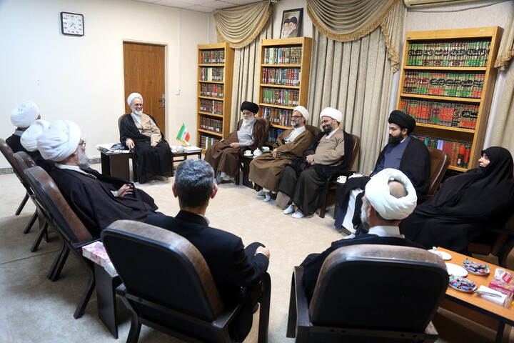 تصاویر / دیدار اعضای برگزاری همایش ملی بزرگداشت آیت‌الله یزدی با آیت الله اعرافی