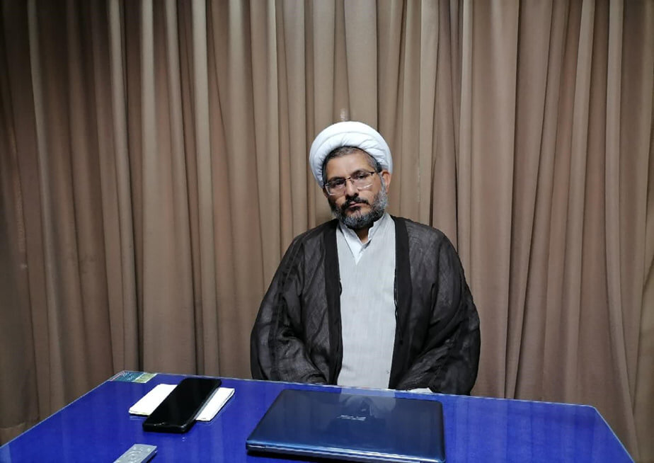 ریاضت نفس تمرین عملی برای رشد اخلاقی در زندگی و فضای مجازی است