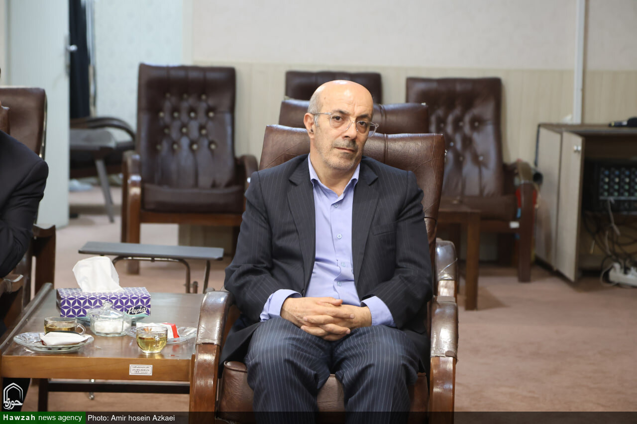 تصاویر / اعضای کمیته علمی و اجرایی همایش همدان مرکز همه ارزش‌های تمدنی یک کشور