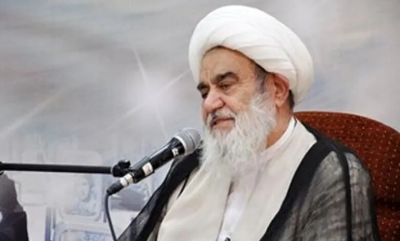 আয়াতুল্লাহ মাজাহেরীর পরামর্শ: হৃদয়কে দুনিয়া প্রীতি ও অহংকার থেকে মুক্ত করার পথ