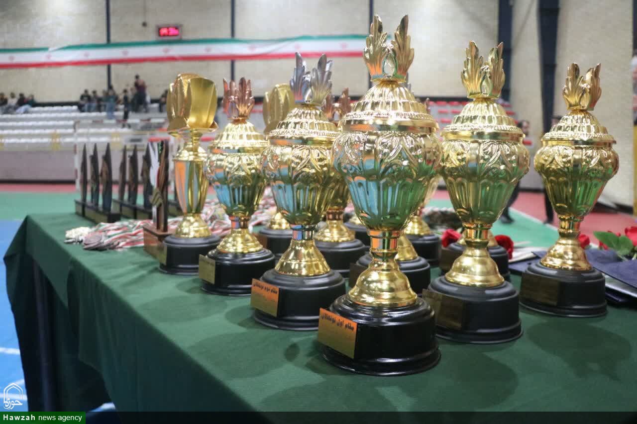 مراسم اختتامیه مسابقه فوتسال جام شهدای دانش آموز