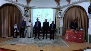 تصاویر/ تجلیل خادمان و برترین های فرهنگی در امور مساجد قمصر