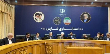 تأکید مسئولان فارس بر نقش فرهنگ و گردشگری در هویت سومین حرم اهل‌بیت(ع)