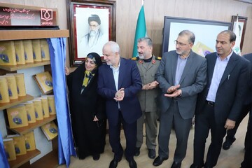 رونمایی از کتاب «وصیت‌نامه کامل شهدای استان مرکزی»