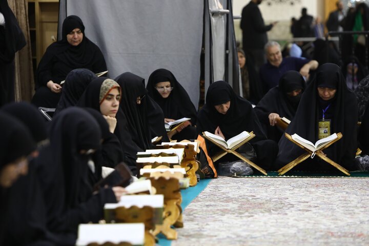 تصاویر/ کرسی تلاوت فاطمی در حرم مطهر حضرت فاطمه معصومه(س)