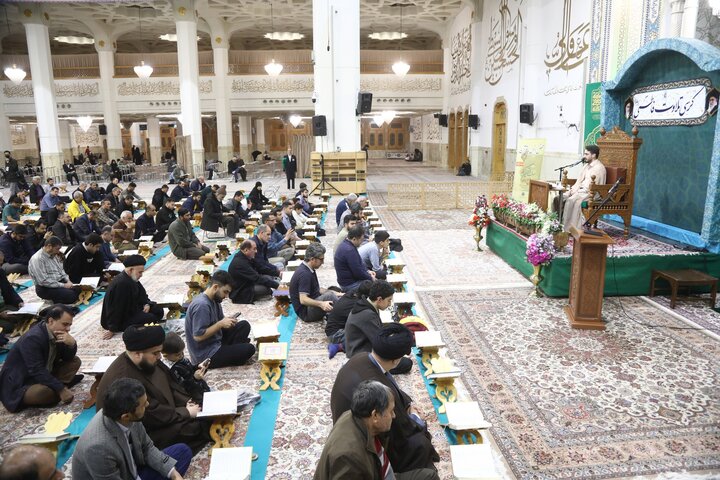 تصاویر/ کرسی تلاوت فاطمی در حرم مطهر حضرت فاطمه معصومه(س)