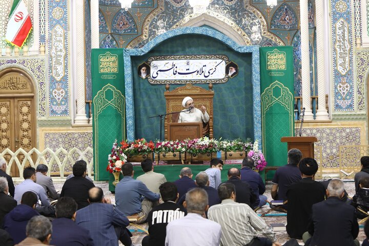 تصاویر/ کرسی تلاوت فاطمی در حرم مطهر حضرت فاطمه معصومه(س)