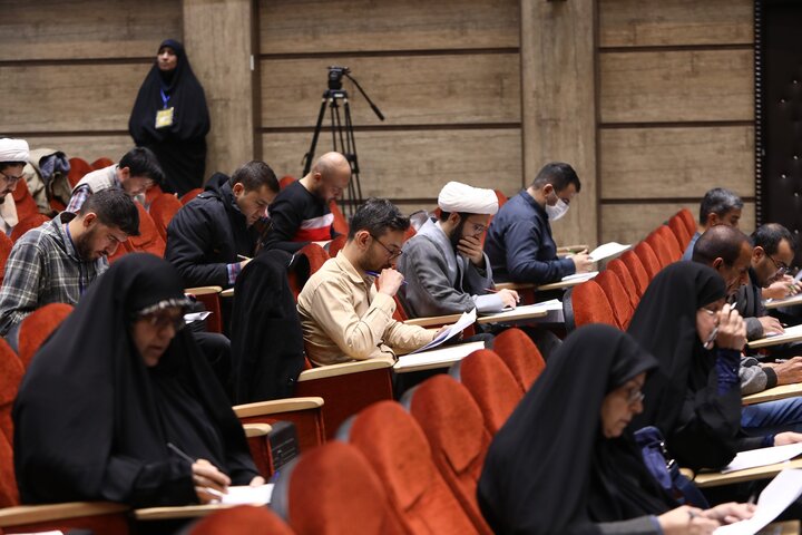 تصاویر/ آزمون کتبی مسابقات ملی و بین المللی معارف قرآن کریم، نهج‌البلاغه و صحیفه‌سجادیه