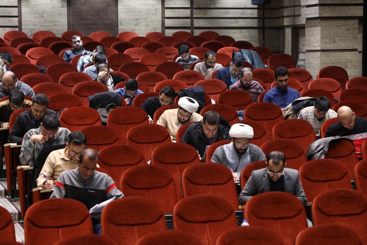 تصاویر/ آزمون کتبی مسابقات ملی و بین المللی معارف قرآن کریم، نهج‌البلاغه و صحیفه‌سجادیه