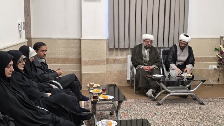 تصاویر/ جلسه هم اندیشی فعالیت های فرهنگی شهرستان سیرجان