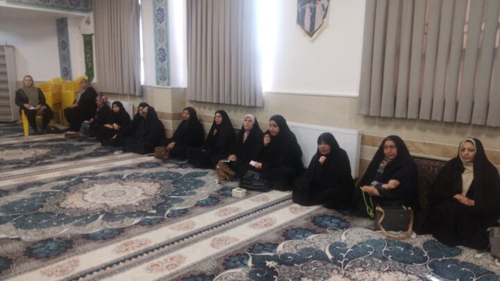 تصاویر/ جلسه اخلاقی تربیتی بانوان سیرجانی