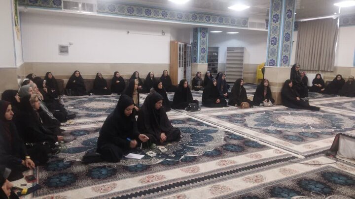 تصاویر/ جلسه اخلاقی تربیتی بانوان سیرجانی